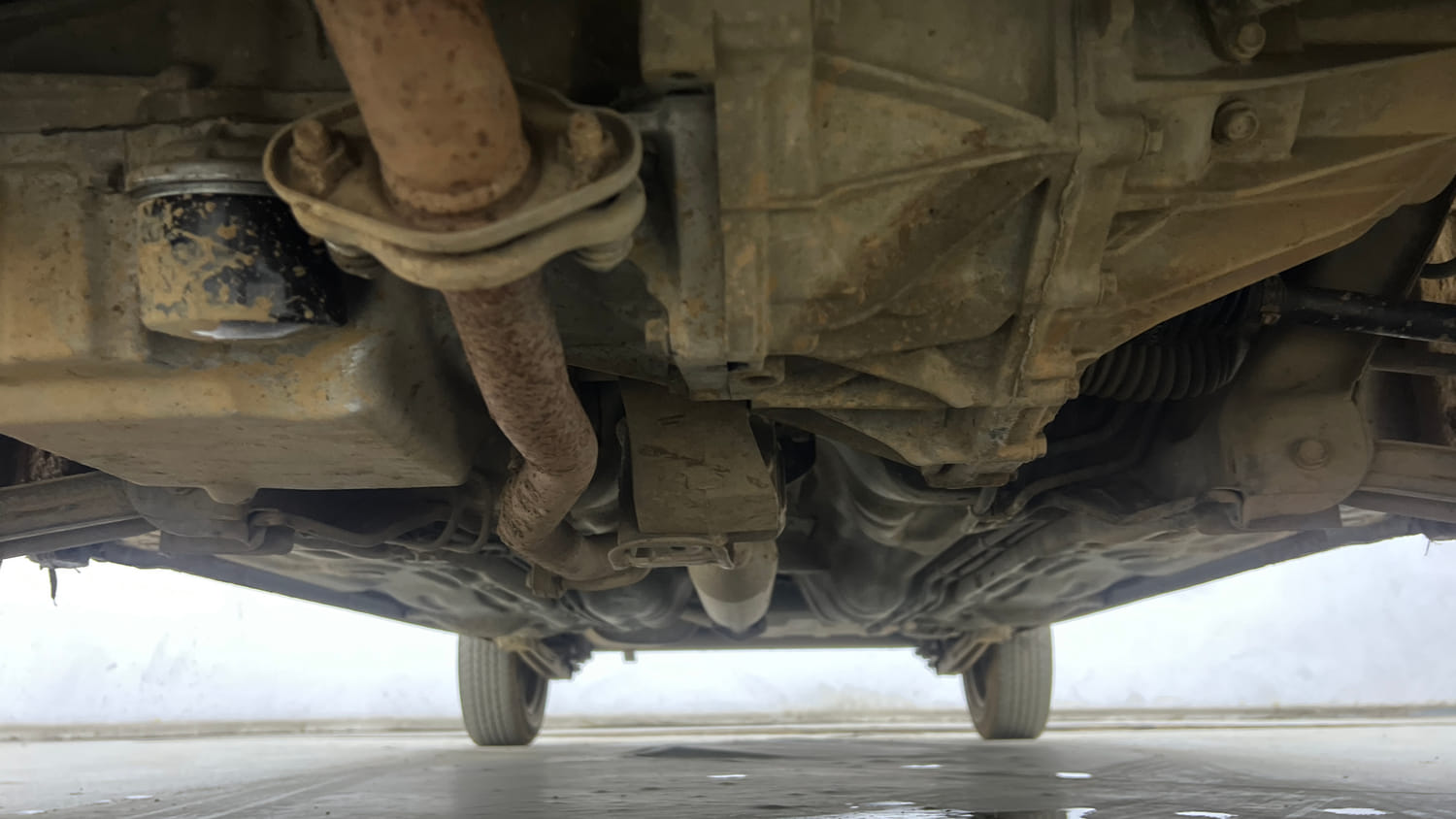 Used 2020 Maruti Suzuki Alto K10 VXi AMT Petrol Automatic extra FRONT LEFT UNDERBODY VIEW