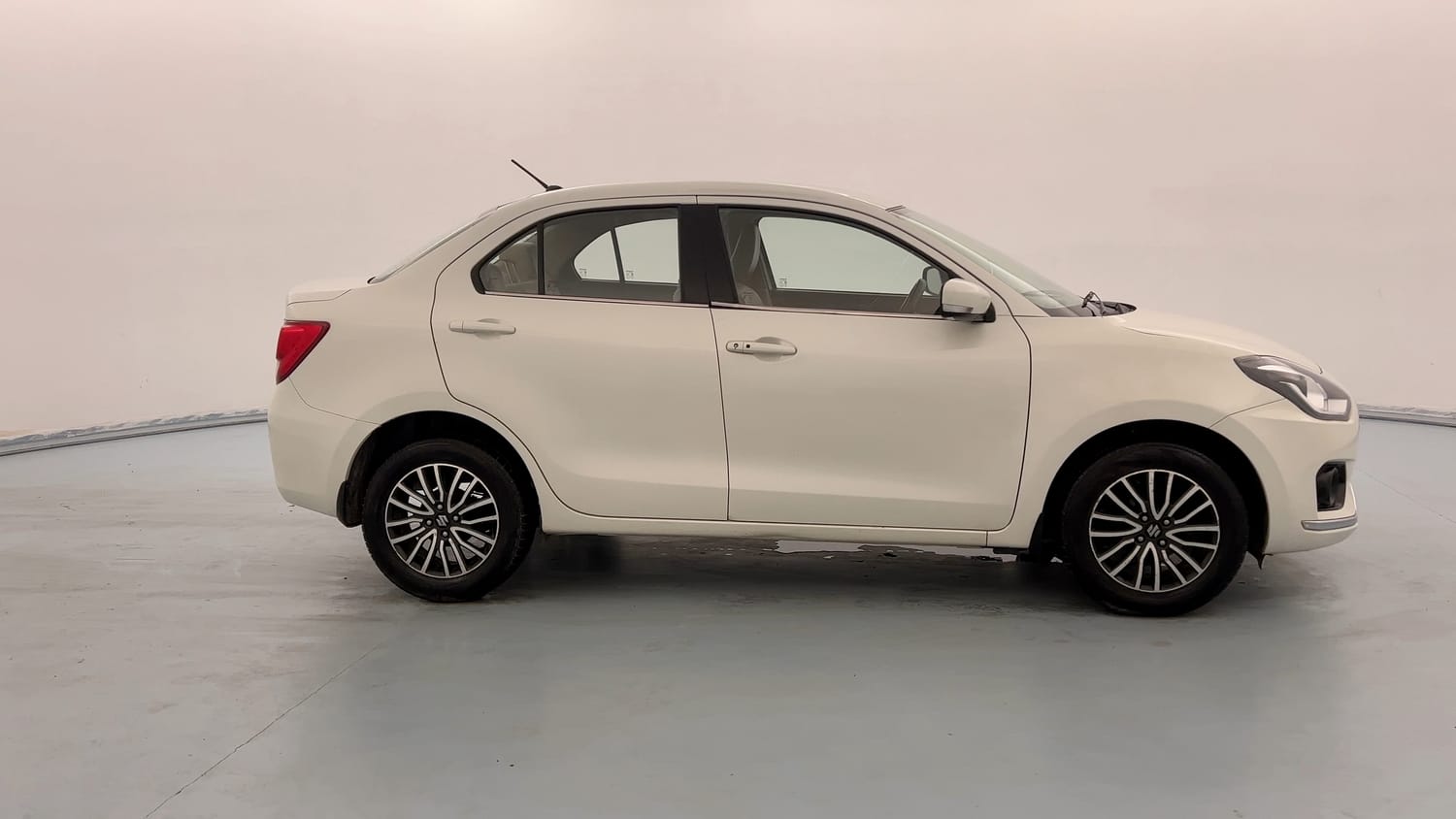 Used 2018 Maruti Suzuki Dzire ZDi Plus AMT Diesel Automatic exterior RIGHT SIDE VIEW
