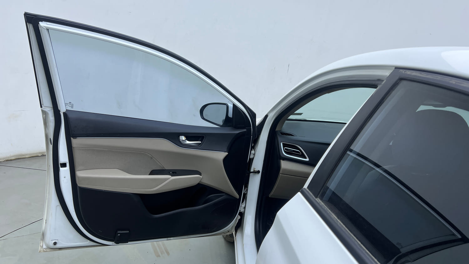 Used 2021 Hyundai Verna SX 1.5 VTVT IVT Petrol Automatic interior LEFT FRONT DOOR OPEN VIEW