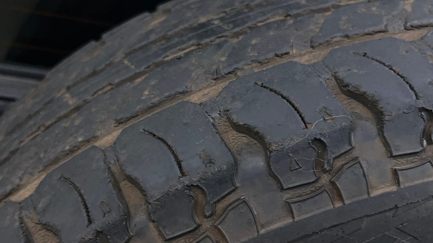 Used 2021 mahindra Thar LX Hard Top Petrol AT 4WD Petrol Automatic tyres SPARE TYRE VIEW