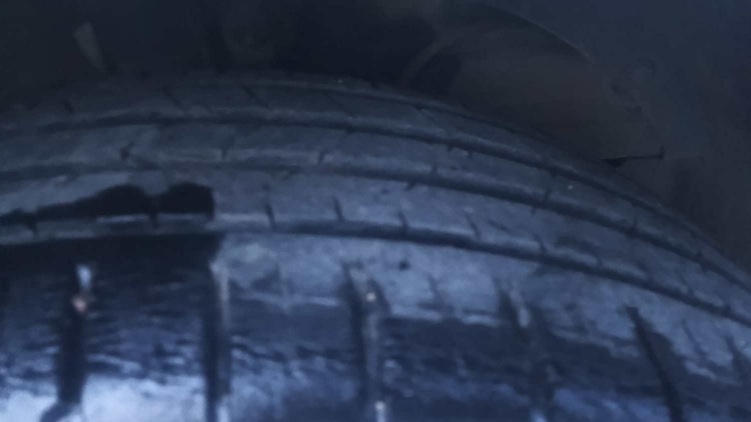 Used 2018 Maruti Suzuki Baleno Zeta 1.2 Petrol Manual tyres RIGHT FRONT TYRE TREAD VIEW