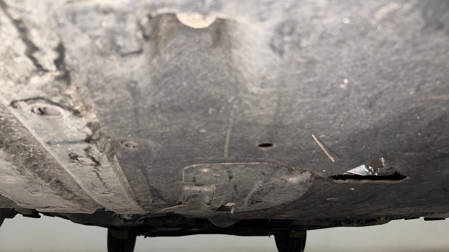 Used 2024 Maruti Suzuki Swift VXi Petrol Manual extra FRONT LEFT UNDERBODY VIEW
