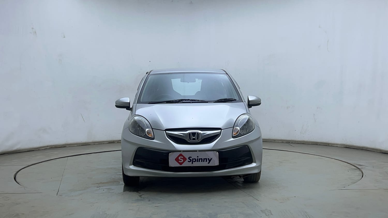 Used 2015 Honda Brio S MT Petrol Manual exterior FRONT VIEW