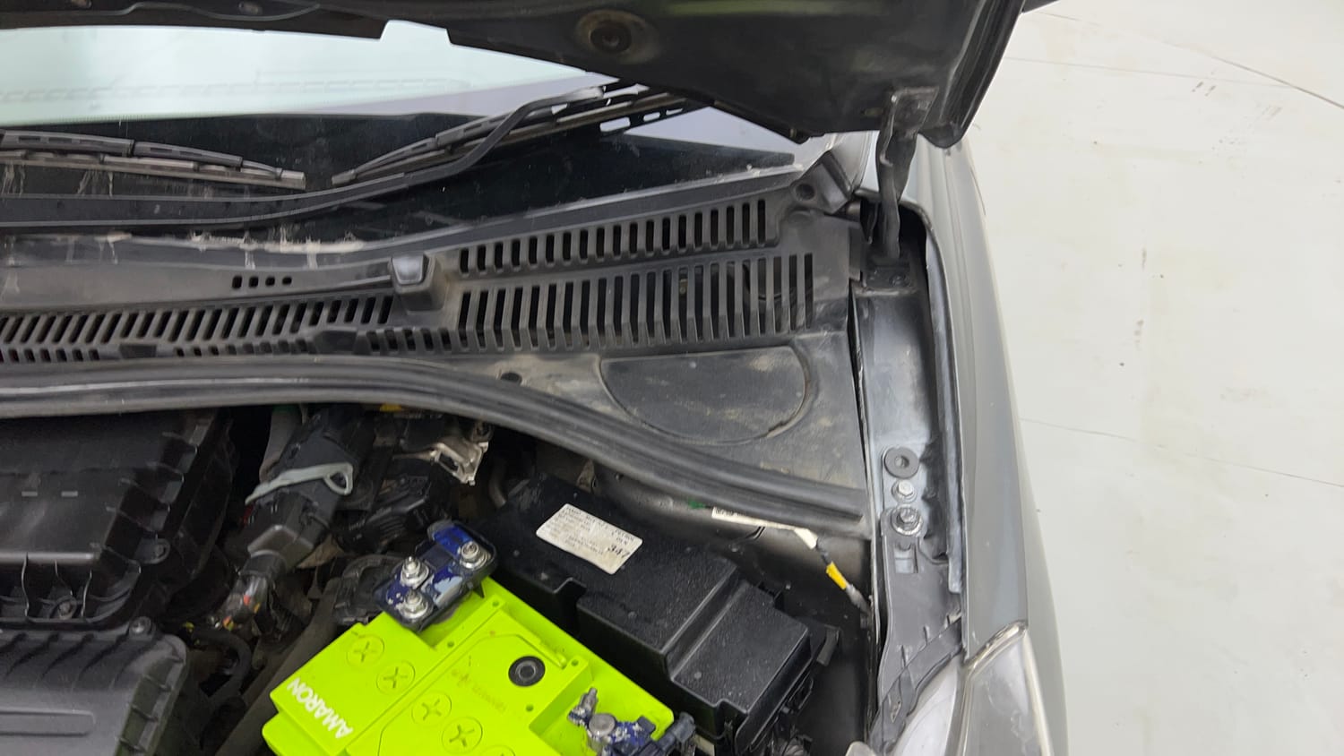 Used 2021 Tata Tiago XZ Plus Petrol Manual engine ENGINE LEFT SIDE HINGE & APRON VIEW