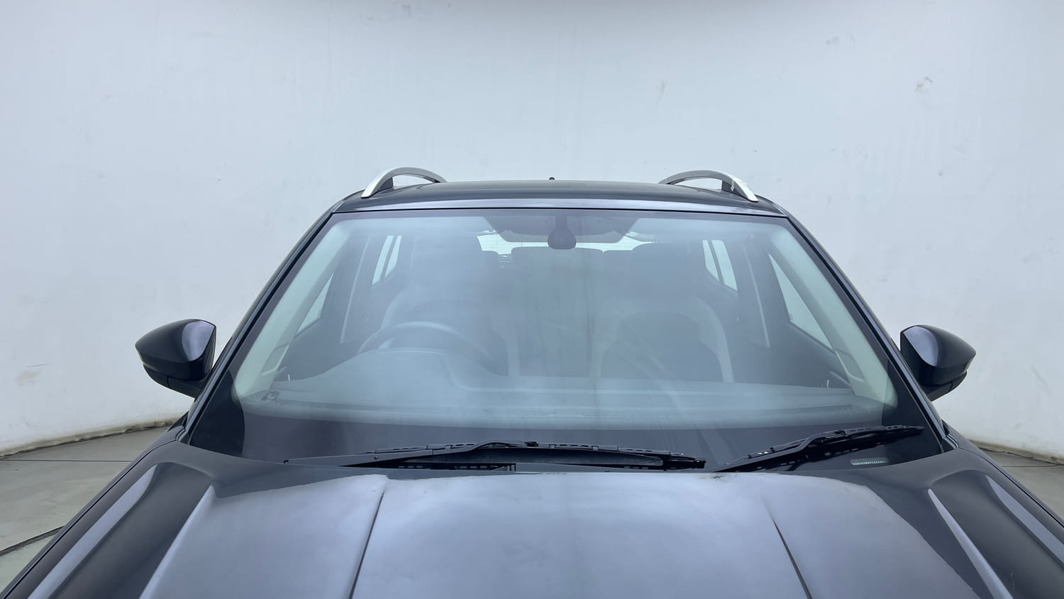 Used 2023 Volkswagen Taigun Topline 1.0 TSI MT Petrol Manual exterior FRONT WINDSHIELD VIEW