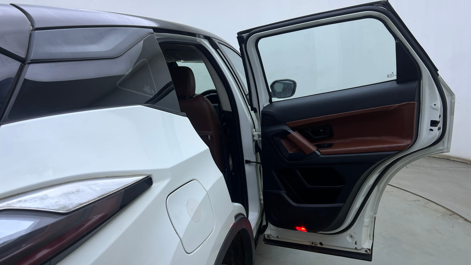 Used 2021 Tata Harrier XE Diesel Manual interior RIGHT REAR DOOR OPEN VIEW