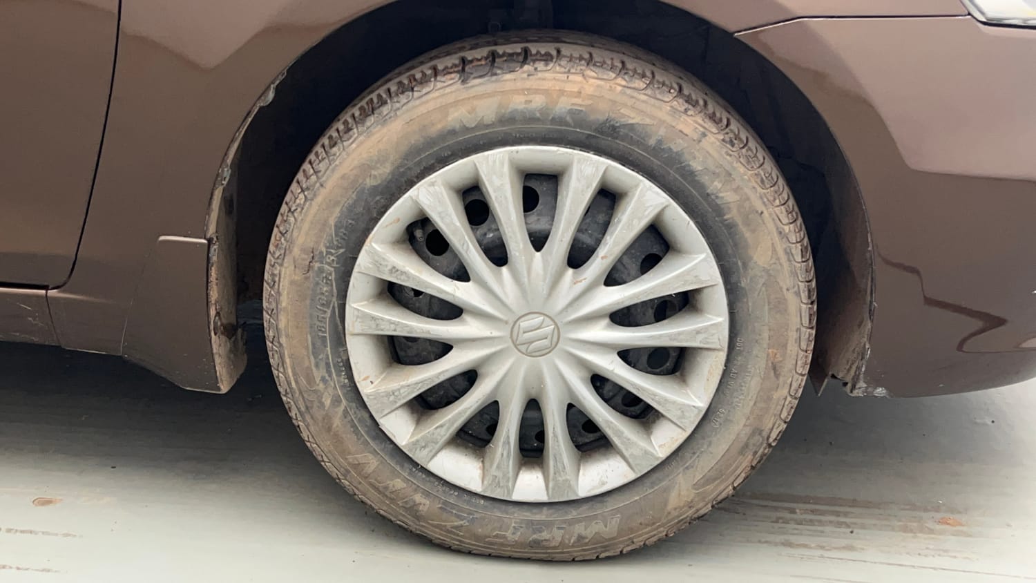 Used 2018 Maruti Suzuki Ciaz Delta 1.4 MT Petrol Manual tyres RIGHT FRONT TYRE RIM VIEW