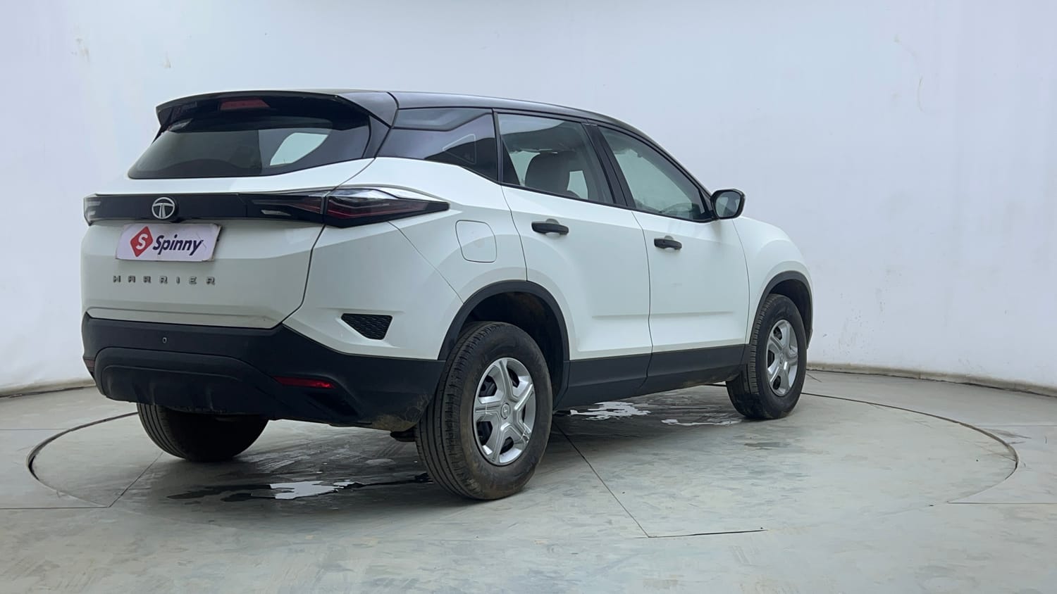 Used 2021 Tata Harrier XE Diesel Manual exterior RIGHT REAR CORNER VIEW