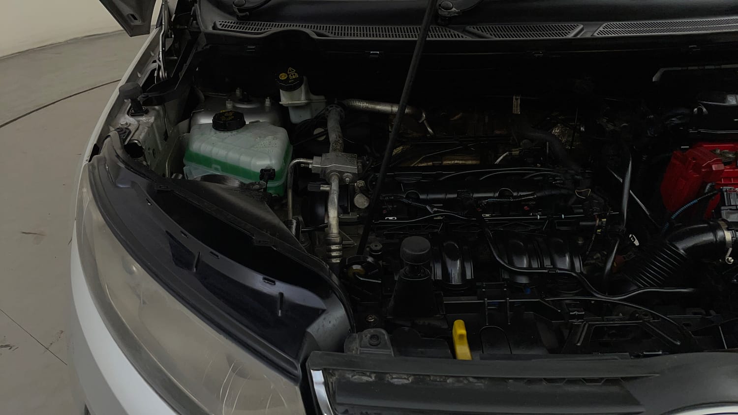 Used 2015 Ford EcoSport Trend 1.5 Ti-VCT Petrol Manual engine ENGINE RIGHT SIDE VIEW
