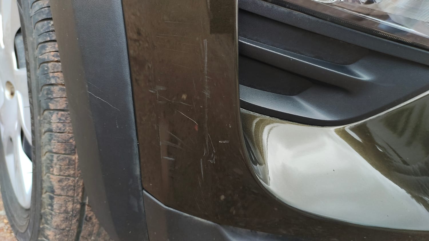 Used 2022 Renault Kwid RXT 1.0 AMT Petrol Automatic dents MINOR SCRATCH