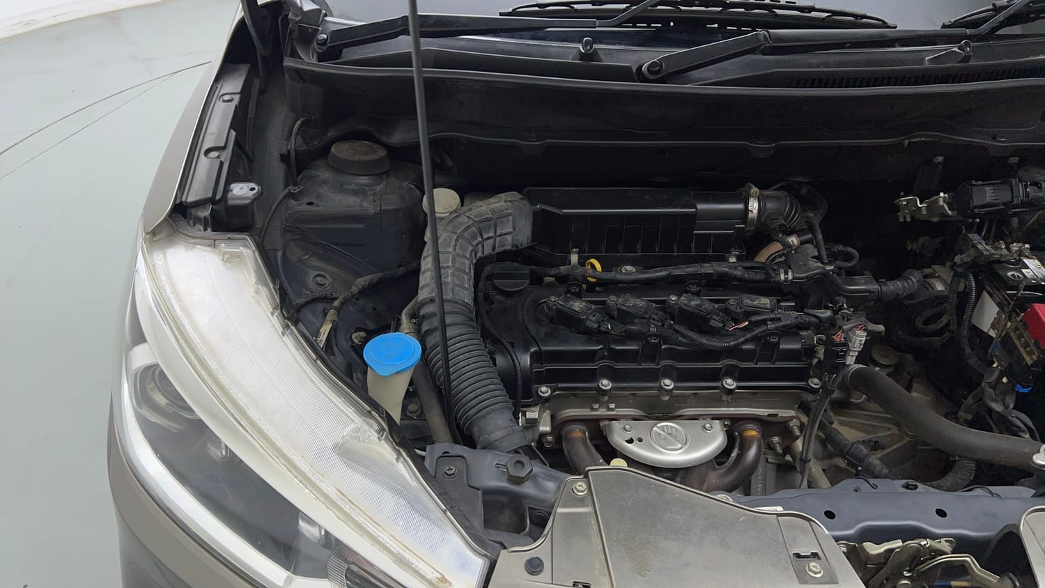 Used 2019 Maruti Suzuki New Ertiga ZXi Plus Petrol Manual engine ENGINE RIGHT SIDE VIEW