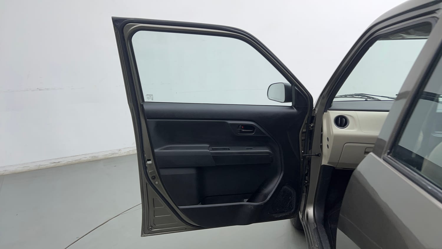 Used 2020 Maruti Suzuki Wagon R LXi 1.0 CNG Cng Manual interior LEFT FRONT DOOR OPEN VIEW