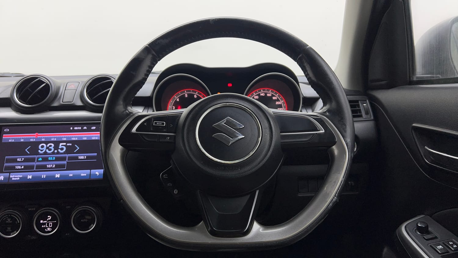 Used 2018 Maruti Suzuki Swift ZXi AMT Petrol Automatic interior STEERING VIEW
