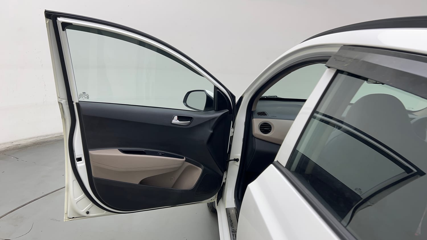 Used 2018 Hyundai Grand i10 Sportz 1.2 Kappa VTVT Petrol Manual interior LEFT FRONT DOOR OPEN VIEW