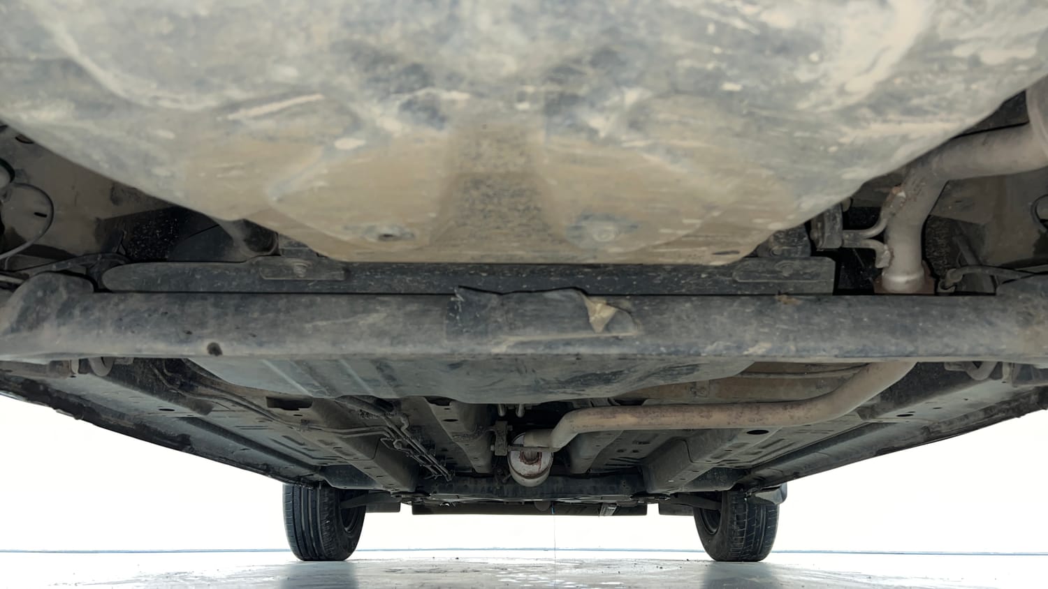 Used 2022 Tata Punch Accomplished MT Petrol Manual extra REAR UNDERBODY VIEW (TAKEN FROM REAR)