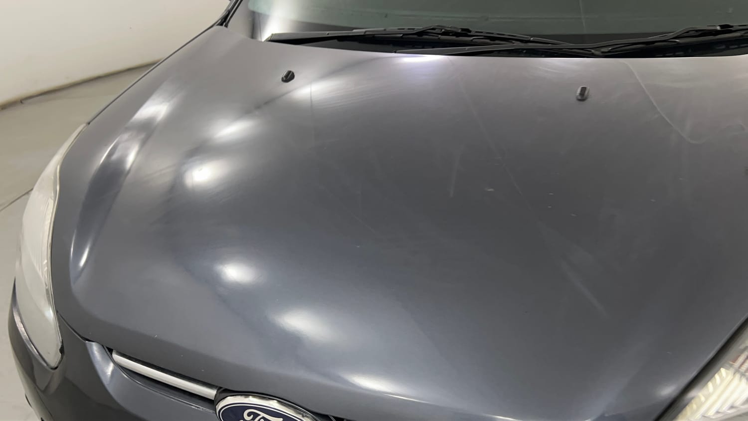 Used 2012 Ford Figo Duratec Petrol ZXI 1.2 Petrol Manual dents MINOR DENT