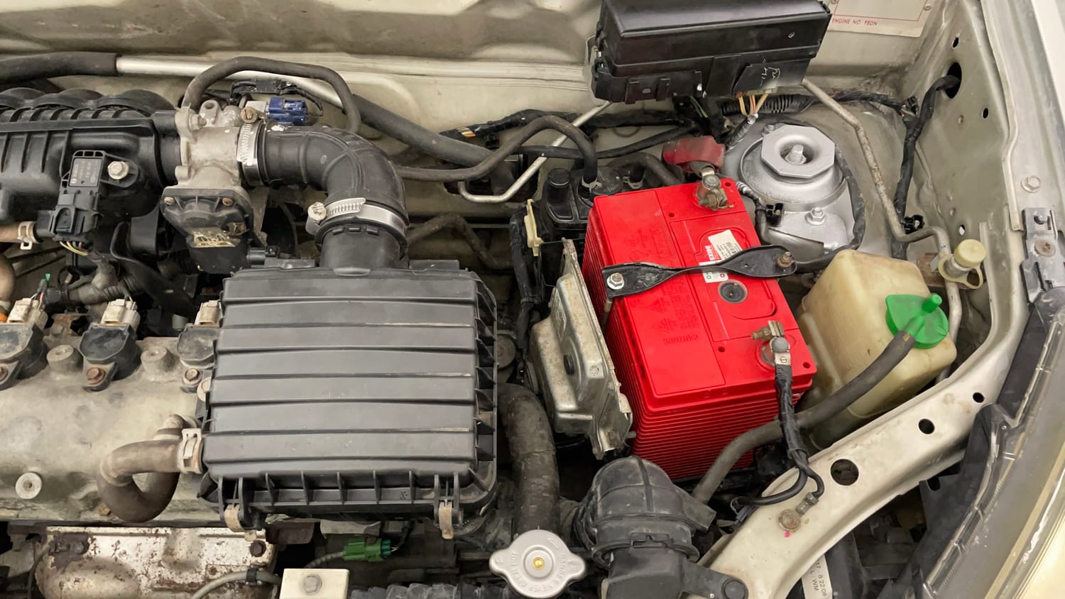 Used 2017 Maruti Suzuki Alto 800 LXi Petrol Manual engine ENGINE LEFT SIDE VIEW