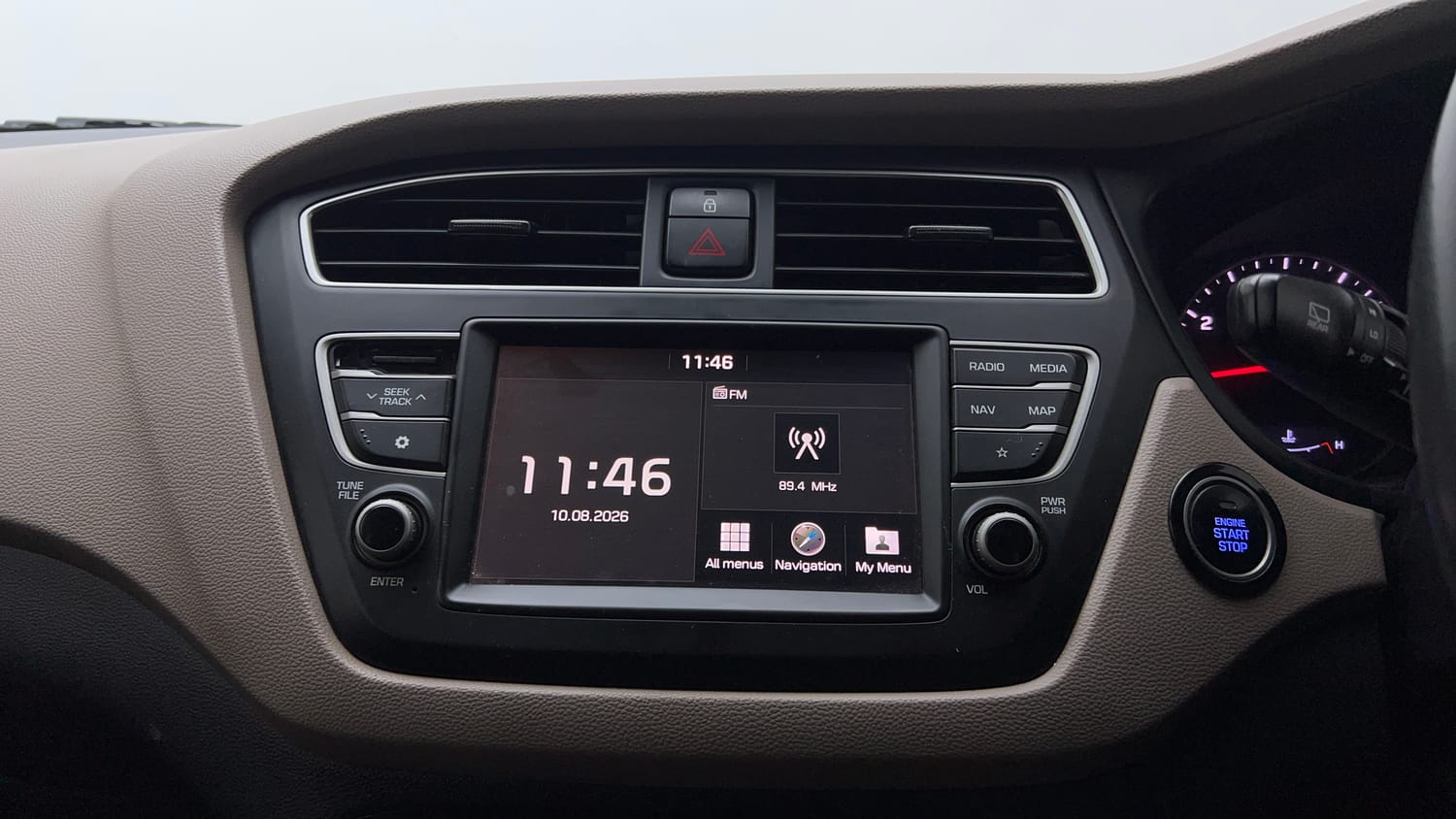 Used 2018 Hyundai Elite i20 Asta 1.2 (O) Petrol Manual top_features Touch screen infotainment system