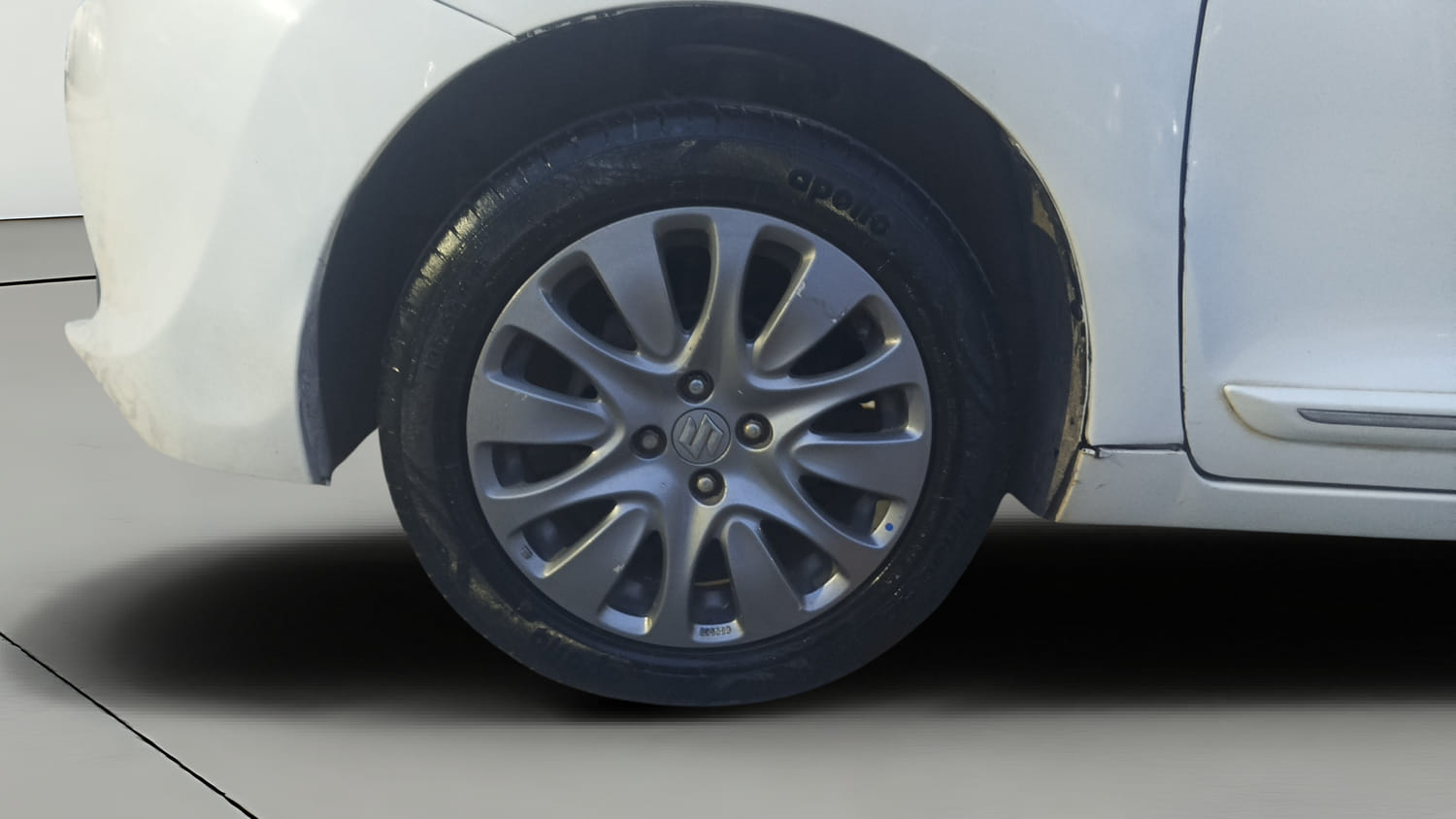Used 2018 Maruti Suzuki Baleno Zeta 1.2 Petrol Manual tyres LEFT FRONT TYRE RIM VIEW