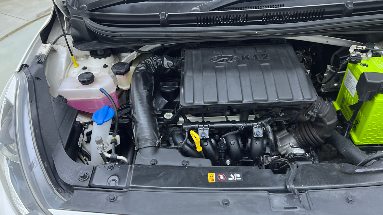 Used 2024 Hyundai Aura SX 1.2 (O) Petrol Petrol Manual engine ENGINE RIGHT SIDE VIEW