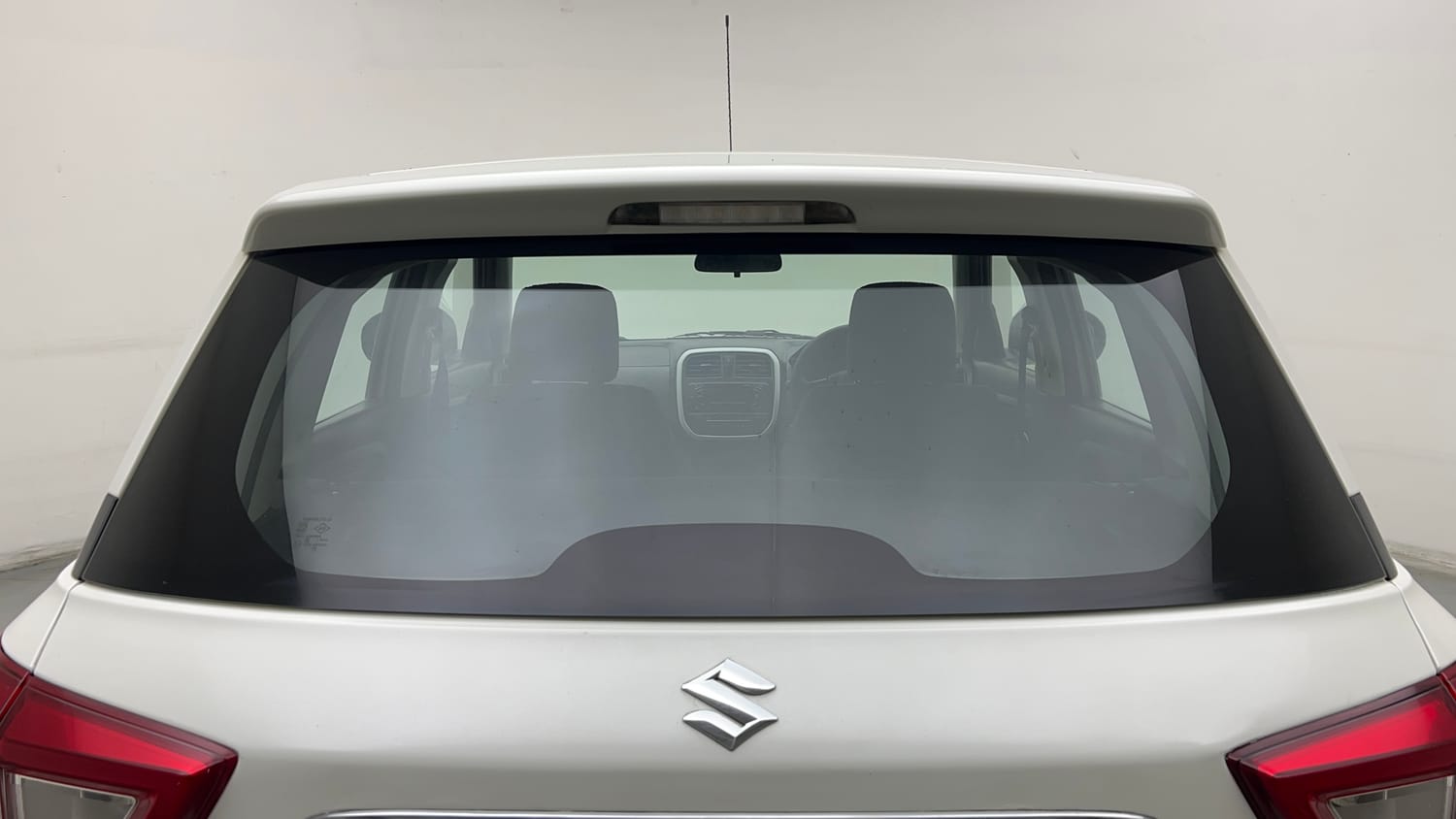 Used 2021 maruti-suzuki Vitara Brezza LXi Petrol Manual exterior BACK WINDSHIELD VIEW