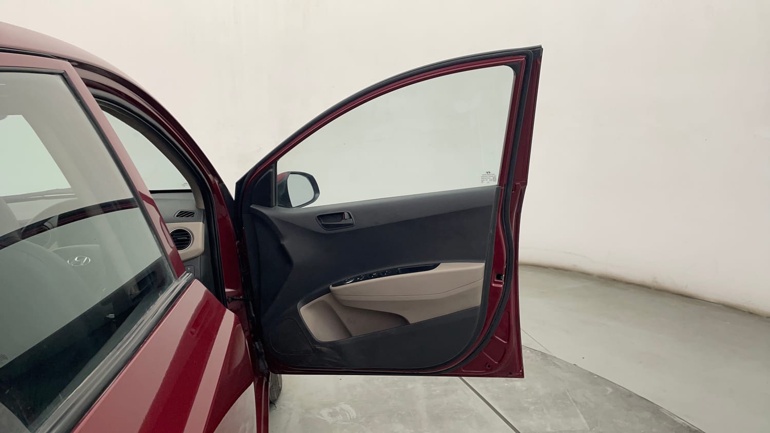 Used 2014 Hyundai Grand i10 Magna 1.2 Kappa VTVT Petrol Manual interior RIGHT FRONT DOOR OPEN VIEW