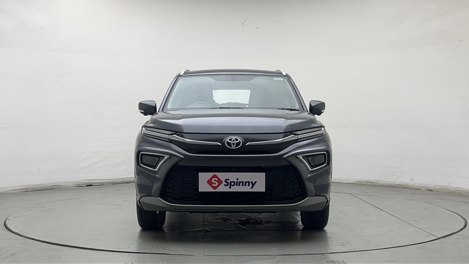 Used 2025 Toyota Urban Cruiser Hyryder V Hybrid Hybrid Automatic exterior FRONT VIEW