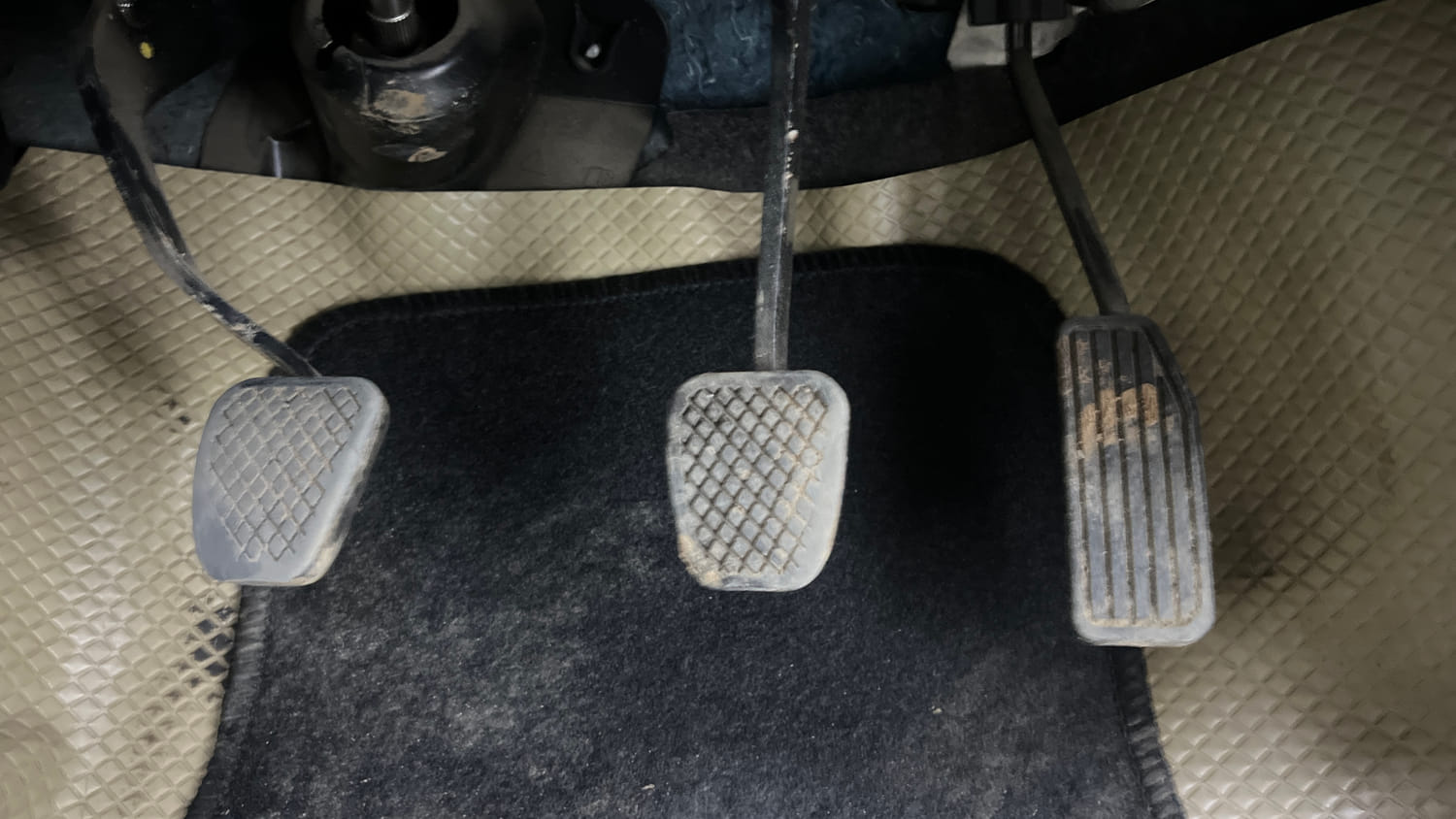 Used 2015 Honda Brio S MT Petrol Manual interior PEDALS VIEW