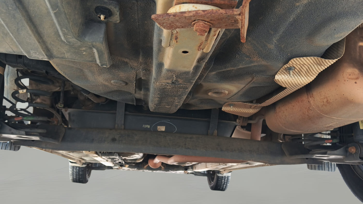 Used 2022 Hyundai Aura S 1.2 CNG Cng Manual extra REAR RIGHT UNDERBODY VIEW