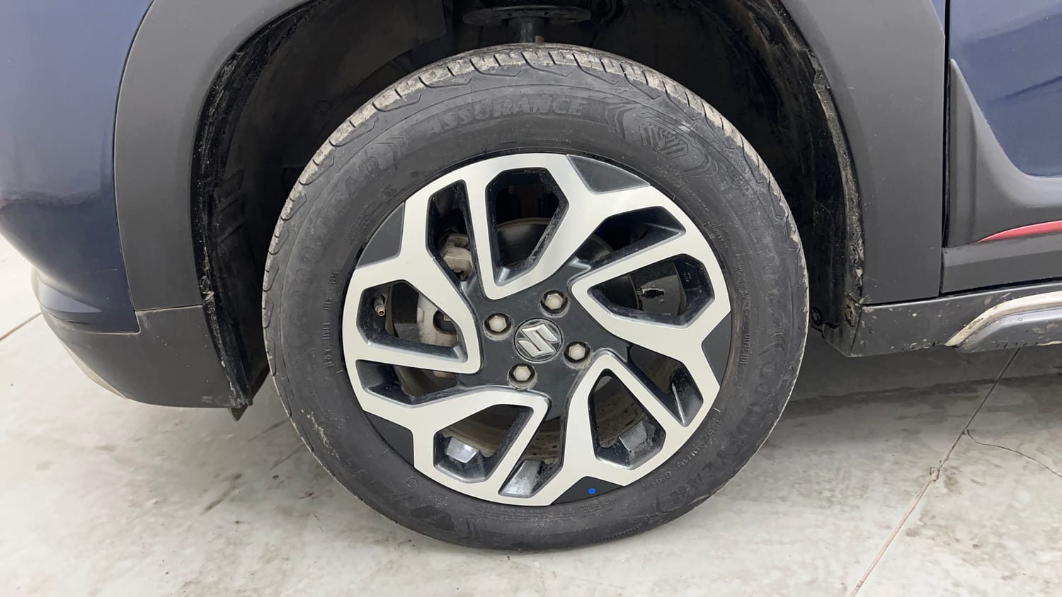 Used 2024 Maruti Suzuki Fronx Alpha 1.0L Turbo MT Petrol Manual tyres LEFT FRONT TYRE RIM VIEW