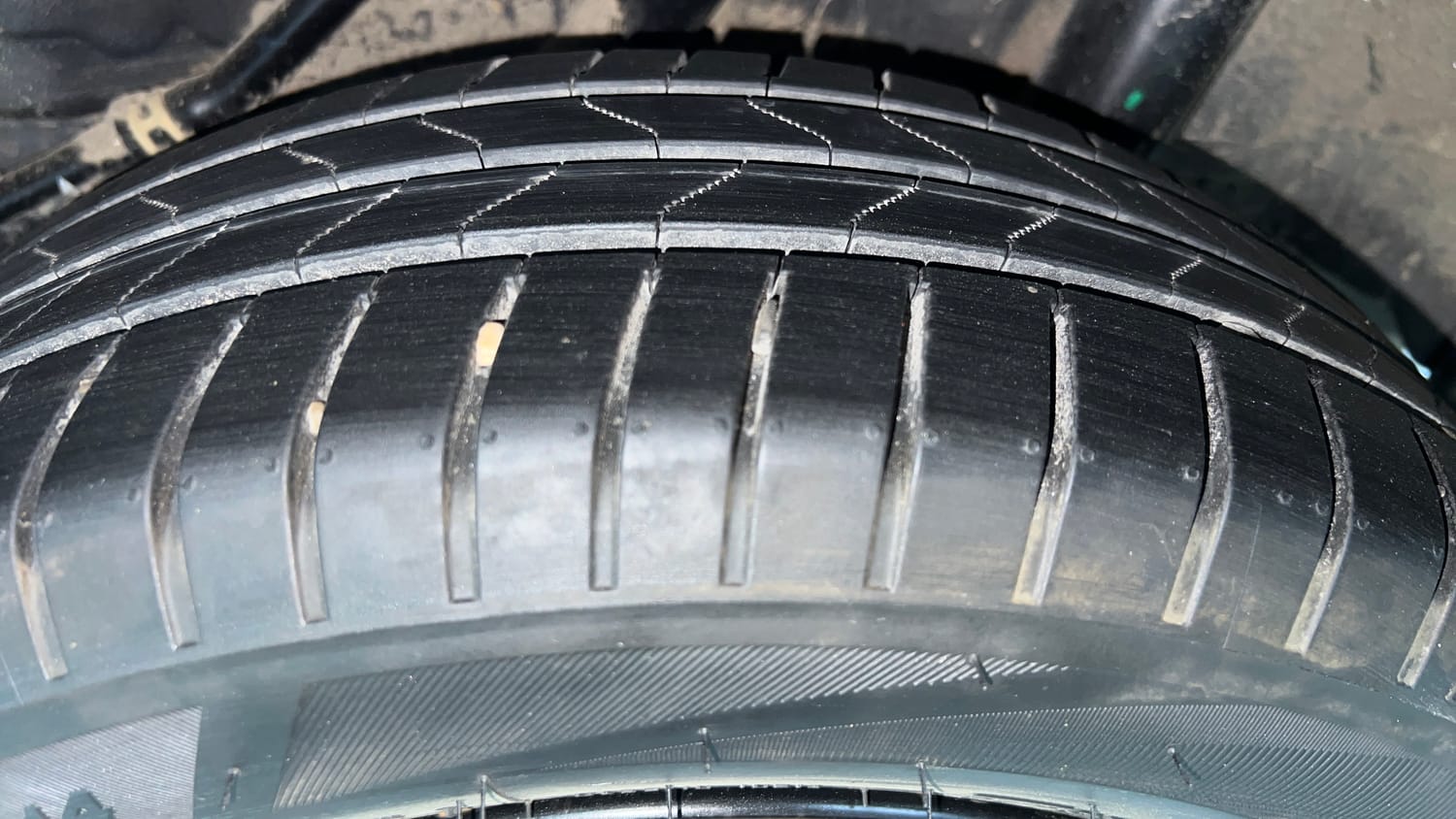 Used 2017 Honda Amaze 1.2 S i-VTEC Petrol Manual tyres LEFT REAR TYRE TREAD VIEW