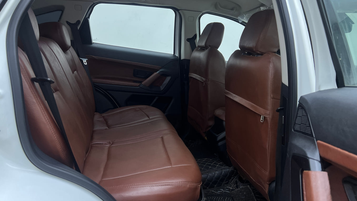 Used 2021 Tata Harrier XE Diesel Manual interior RIGHT SIDE REAR DOOR CABIN VIEW
