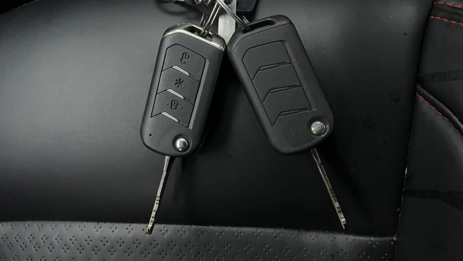 Used 2021 mahindra Thar LX Hard Top Petrol AT 4WD Petrol Automatic extra CAR KEY VIEW