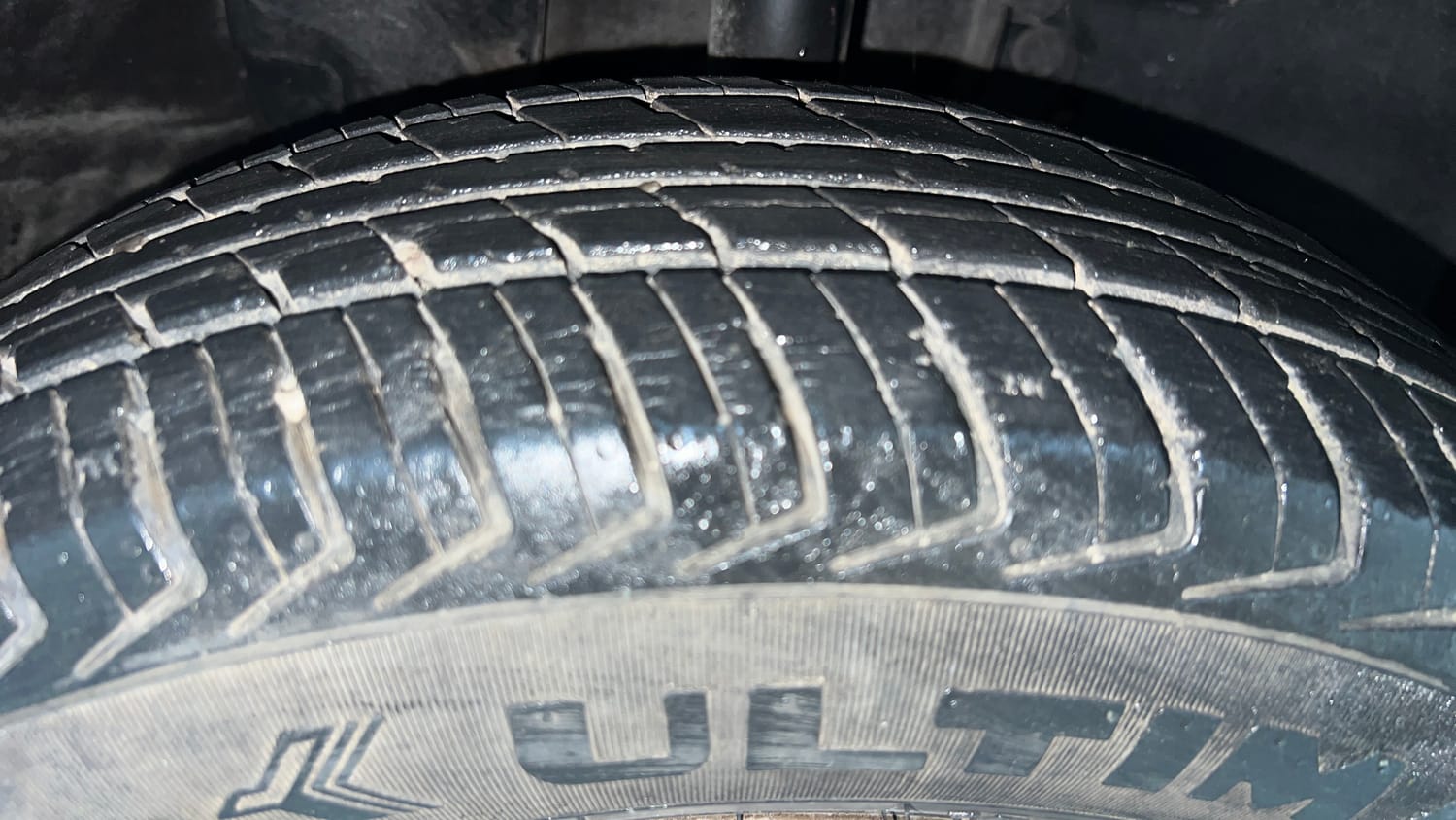Used 2016 Renault Kwid RXT Petrol Manual tyres RIGHT FRONT TYRE TREAD VIEW
