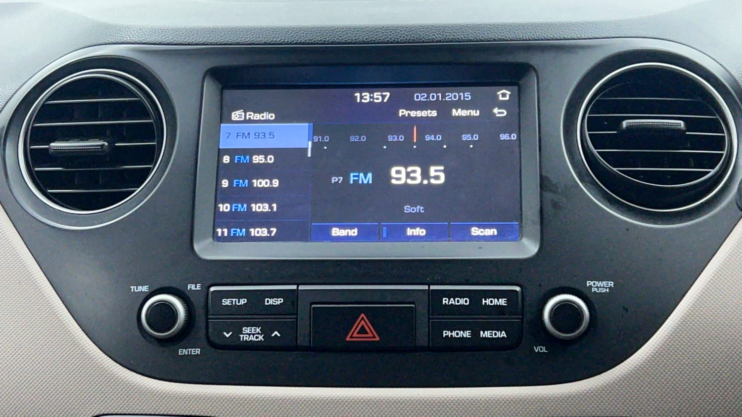 Used 2019 Hyundai Grand i10 Sportz 1.2 Kappa VTVT Petrol Manual top_features Touch screen infotainment system
