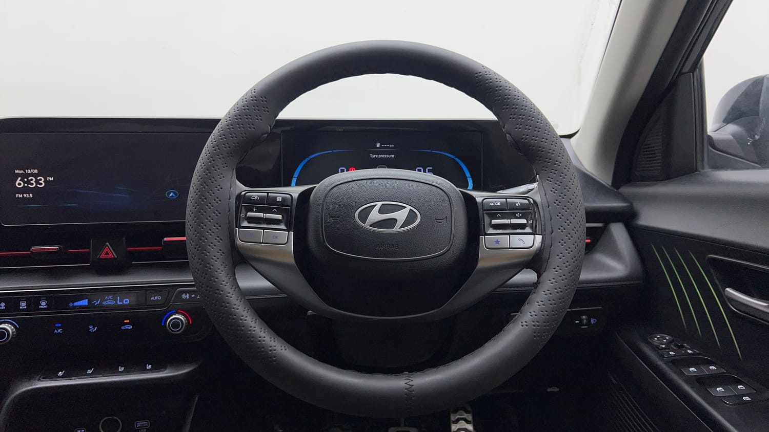 Used 2024 Hyundai Verna SX (O) 1.5 Turbo Petrol MT Petrol Manual interior STEERING VIEW