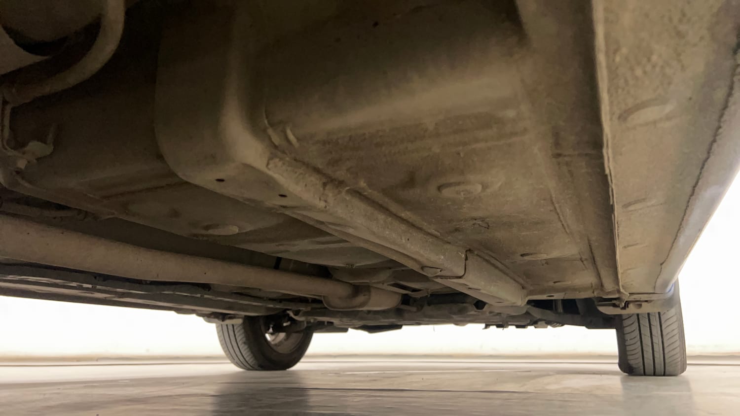 Used 2019 Hyundai Xcent SX (O)CRDi Diesel Manual extra REAR RIGHT UNDERBODY VIEW