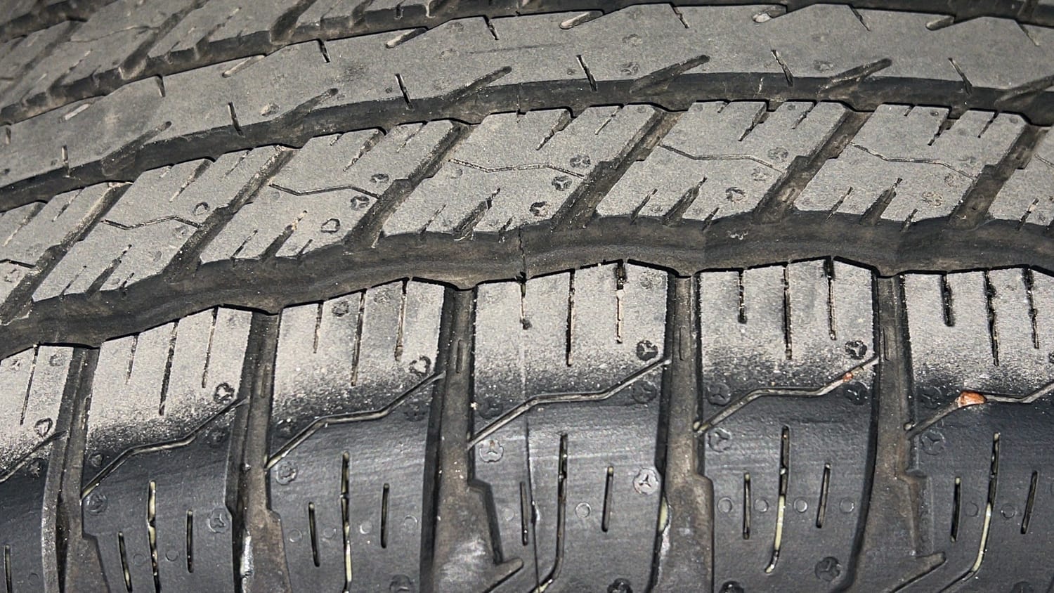 Used 2019 Tata Harrier XT Diesel Manual tyres RIGHT REAR TYRE TREAD VIEW
