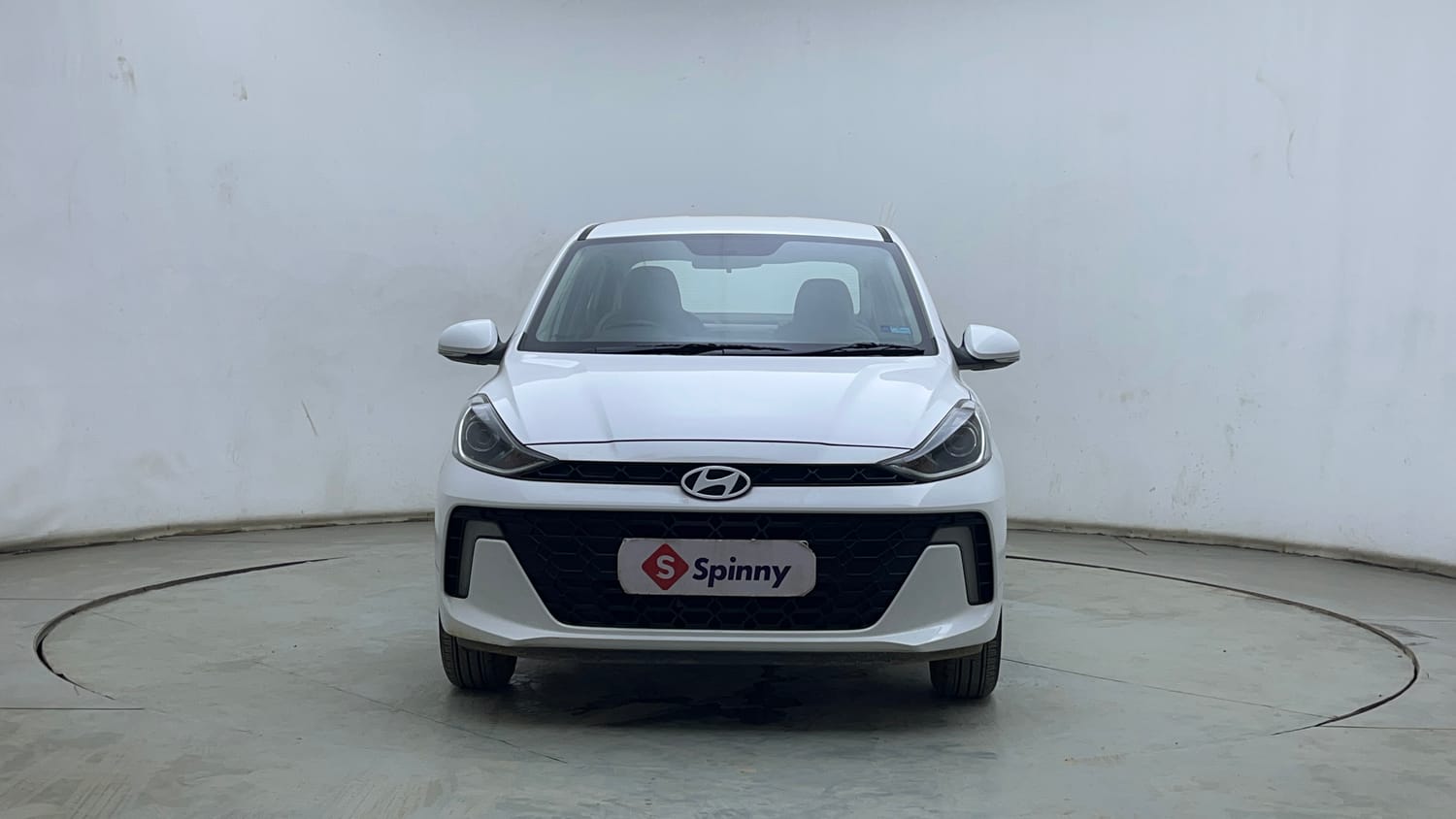 Used 2024 Hyundai Aura SX 1.2 (O) Petrol Petrol Manual exterior FRONT VIEW