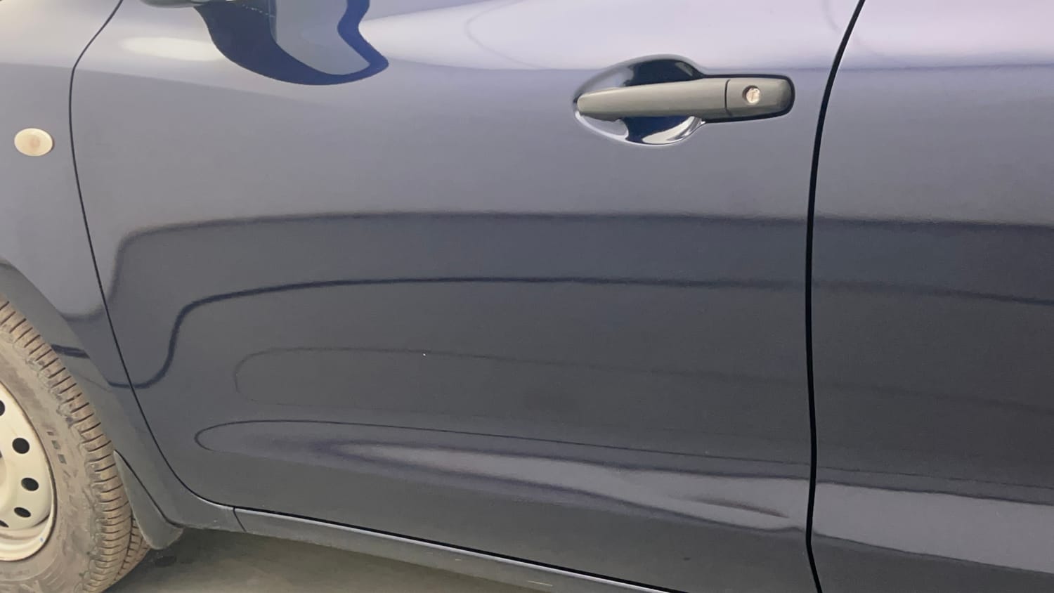 Used 2018 Maruti Suzuki Swift LXi Petrol Manual dents MINOR DENT