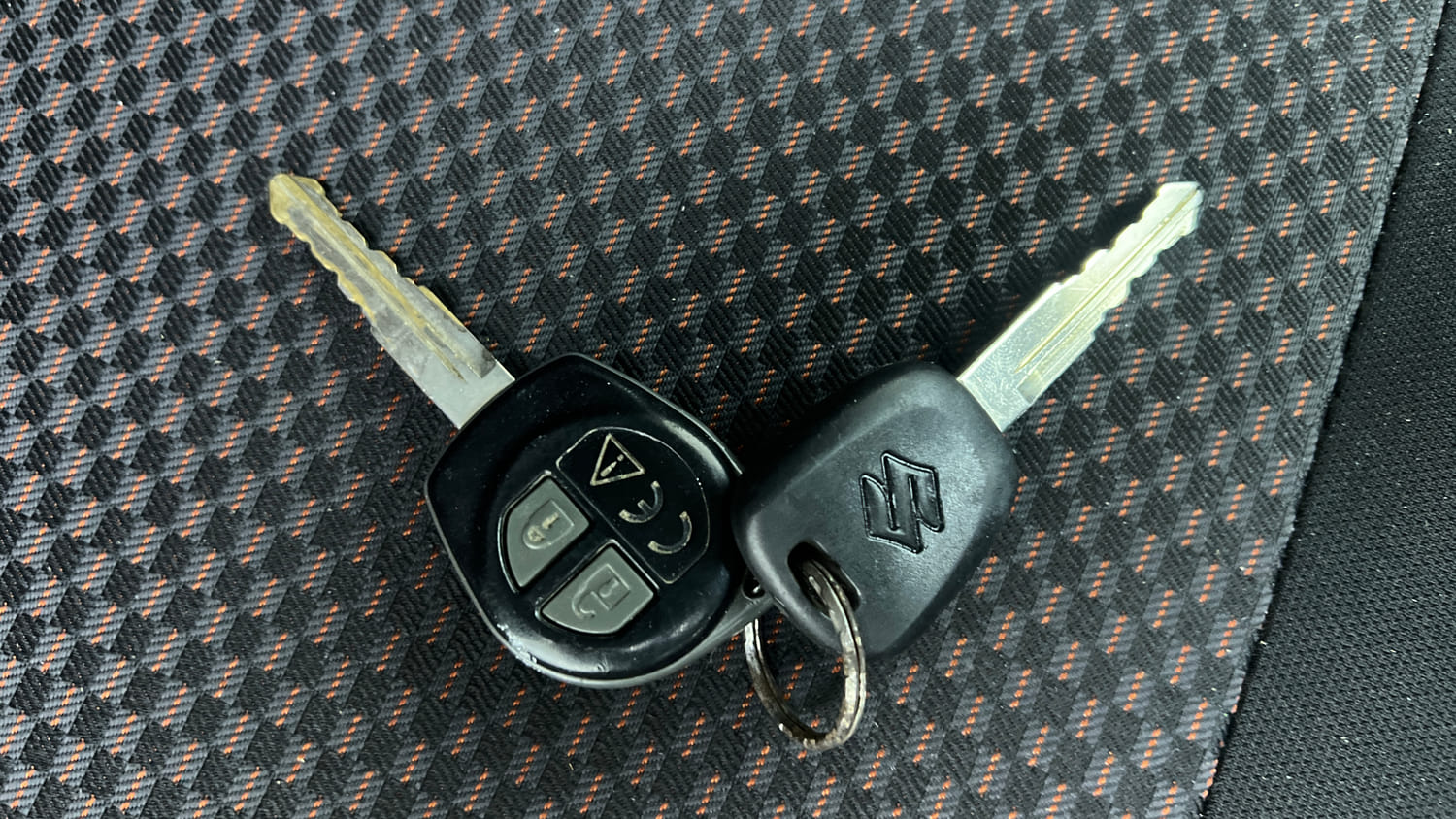 Used 2020 Maruti Suzuki S-Presso VXi Plus AMT Petrol Automatic extra CAR KEY VIEW