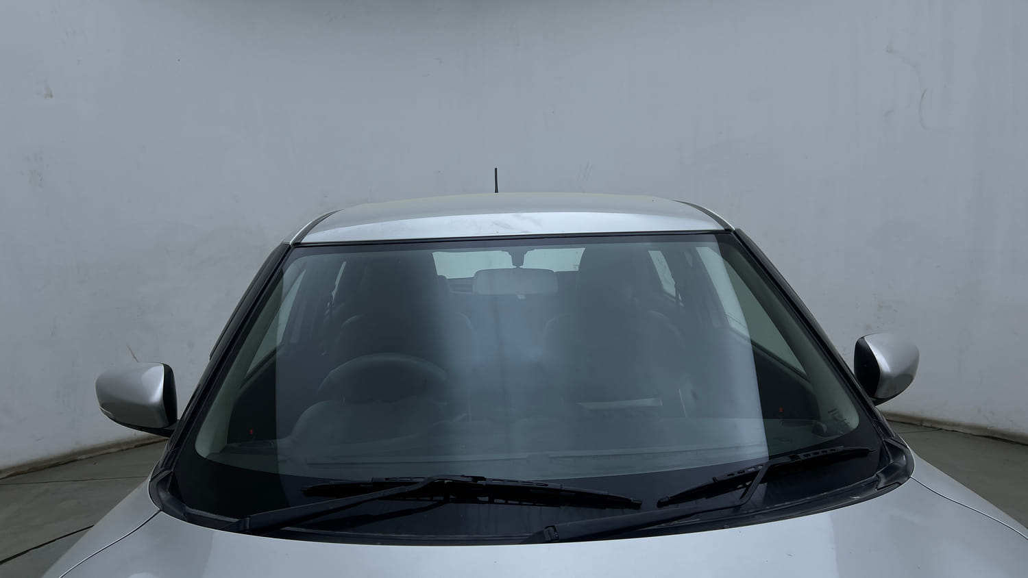 Used 2019 Maruti Suzuki Swift VDi Diesel Manual exterior FRONT WINDSHIELD VIEW