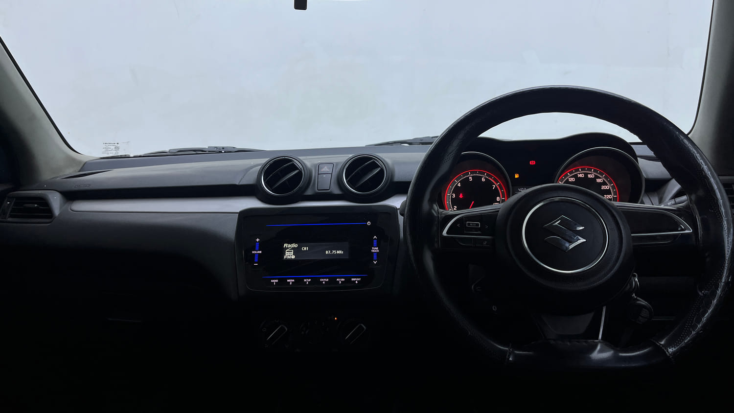 Used 2024 Maruti Suzuki Swift VXi Petrol Manual interior DASHBOARD VIEW