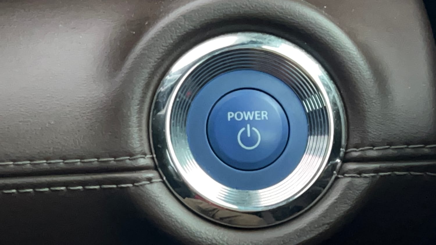 Used 2024 Toyota Urban Cruiser Hyryder G Hybrid Hybrid Automatic top_features Keyless start