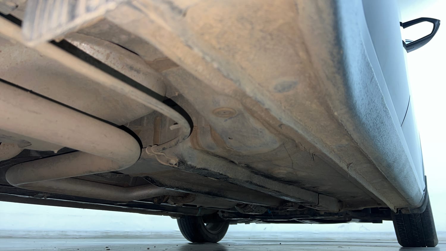 Used 2024 Hyundai Verna SX (O) 1.5 Turbo Petrol MT Petrol Manual extra REAR RIGHT UNDERBODY VIEW