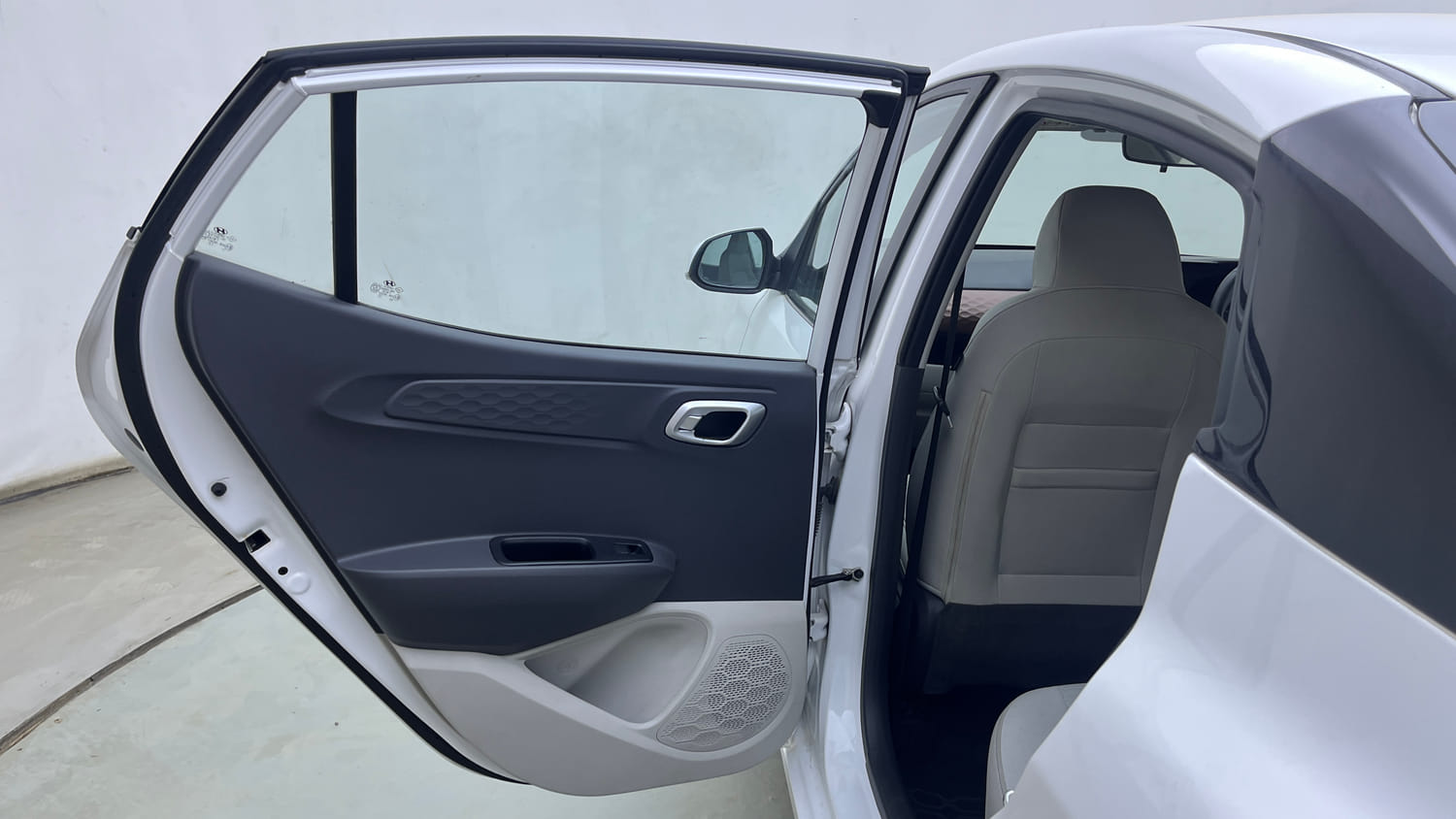 Used 2024 Hyundai Aura SX 1.2 (O) Petrol Petrol Manual interior LEFT REAR DOOR OPEN VIEW
