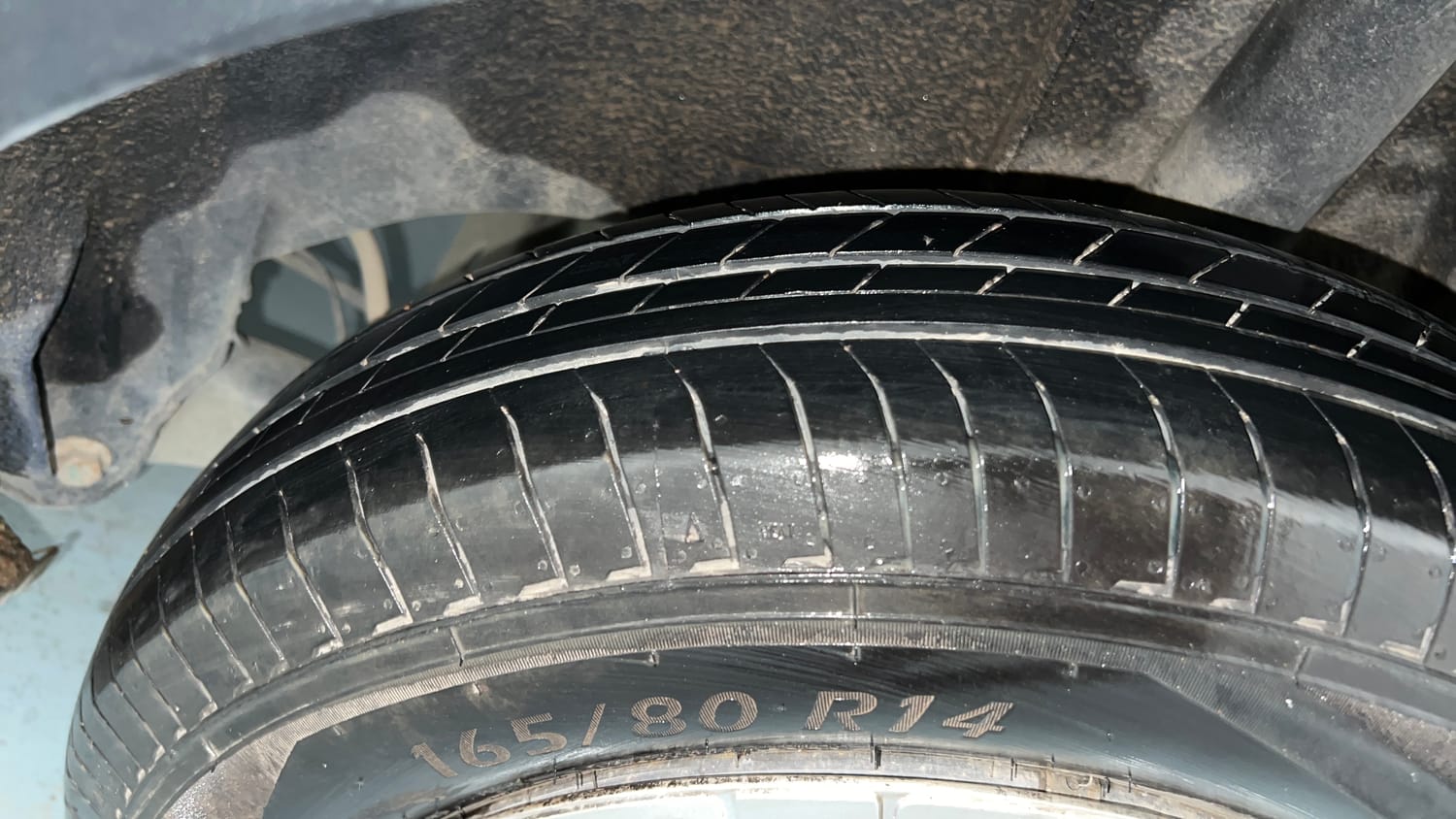 Used 2019 Renault Triber RXZ Petrol Manual tyres LEFT REAR TYRE TREAD VIEW