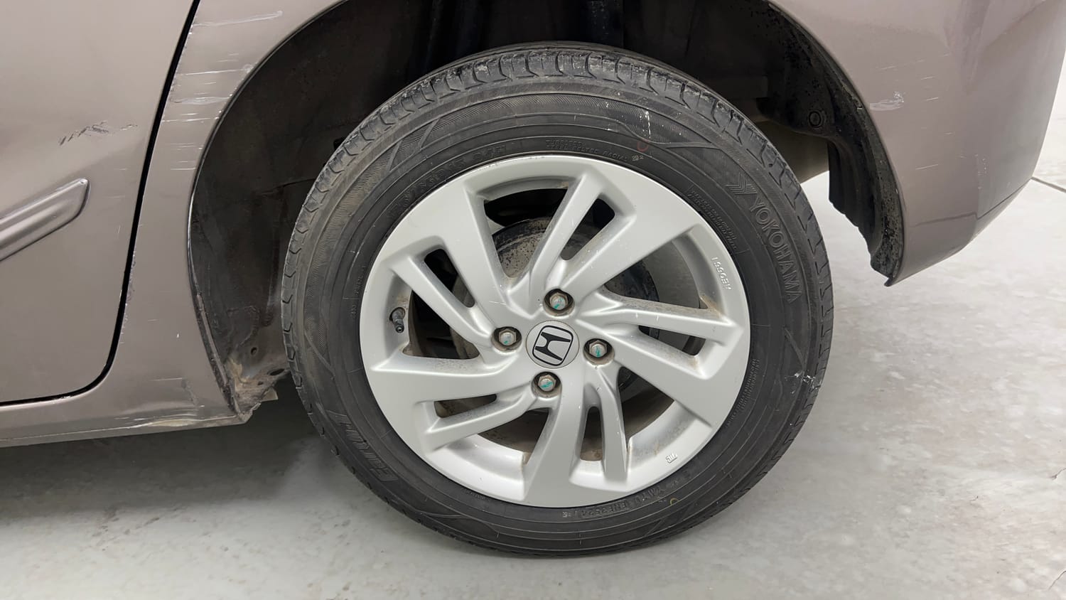 Used 2017 Honda Jazz V Petrol Petrol Manual tyres LEFT REAR TYRE RIM VIEW