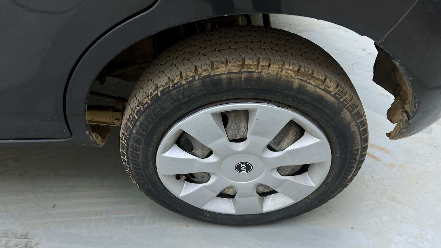 Used 2020 Maruti Suzuki Alto K10 VXi AMT Petrol Automatic tyres LEFT REAR TYRE RIM VIEW