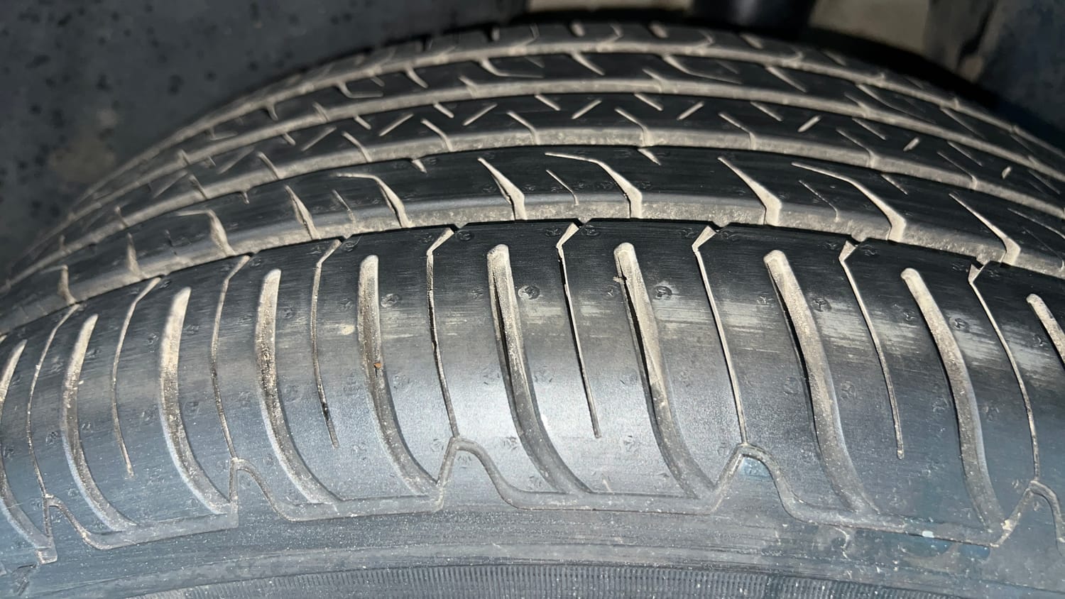 Used 2018 Jeep Compass Longitude (O) 2.0 Diesel Diesel Manual tyres LEFT REAR TYRE TREAD VIEW